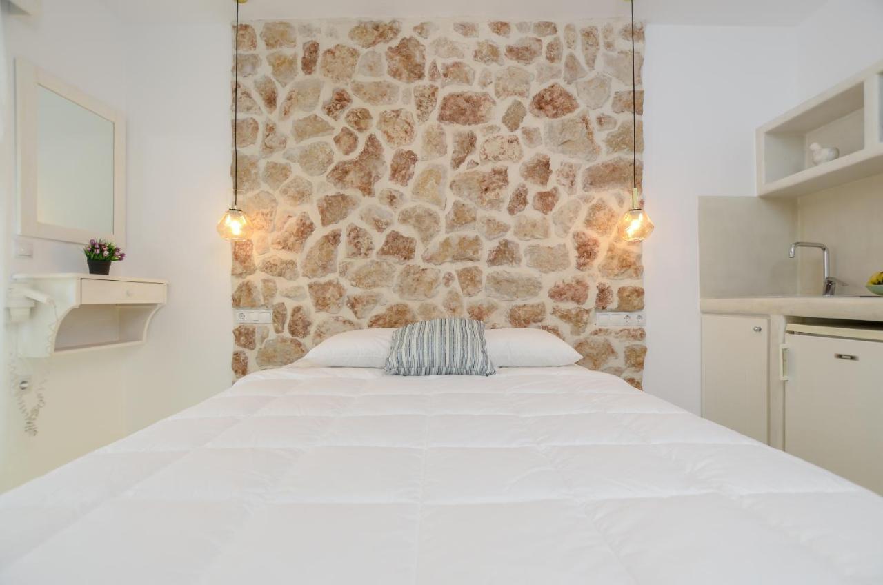Simos Luxury Apartments Naxos City Exterior photo